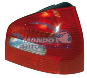 GRUPPO OTTICO POSTERIORE DX MOD. - 08-00 AUDI A3 ANNO 08-96 - 08-03