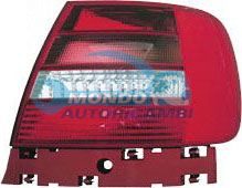 GRUPPO OTTICO POSTERIORE DX MOD. 4 PORTE AUDI A4 ANNO 02-99 - 09-00