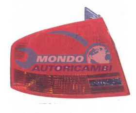 GRUPPO OTTICO POST. SX ESTERNO MOD. 4 PORTE AUDI A4 ANNO 10-04 - 11-07