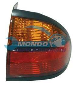 GRUPO OPTICO TRAS. DER. MOD. 5 P.- 98 -> 01